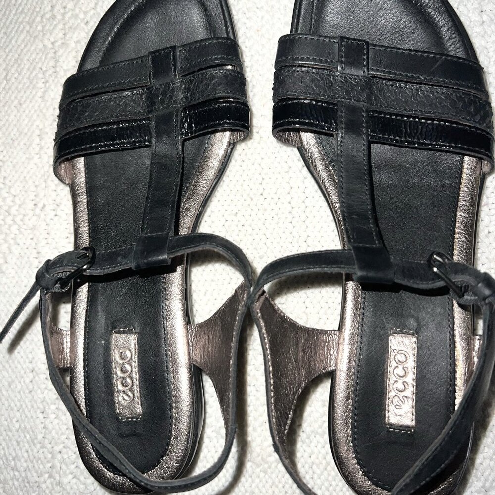 Ecco Sensata Black Strappy Sandals, size 39